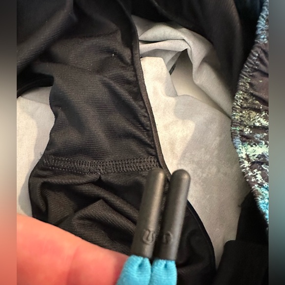 LULULEMON Surge 7” Shorts Blue Green Black Built in Briefs Run Gym Athletic Teal - Picture 11 of 14